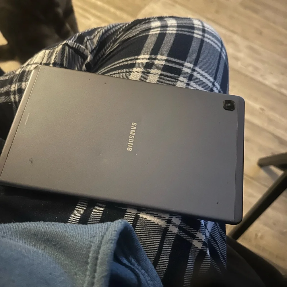 Samsung Tablet A7